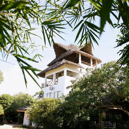 Watamu Beach Cottages B&B ภายนอก รูปภาพ