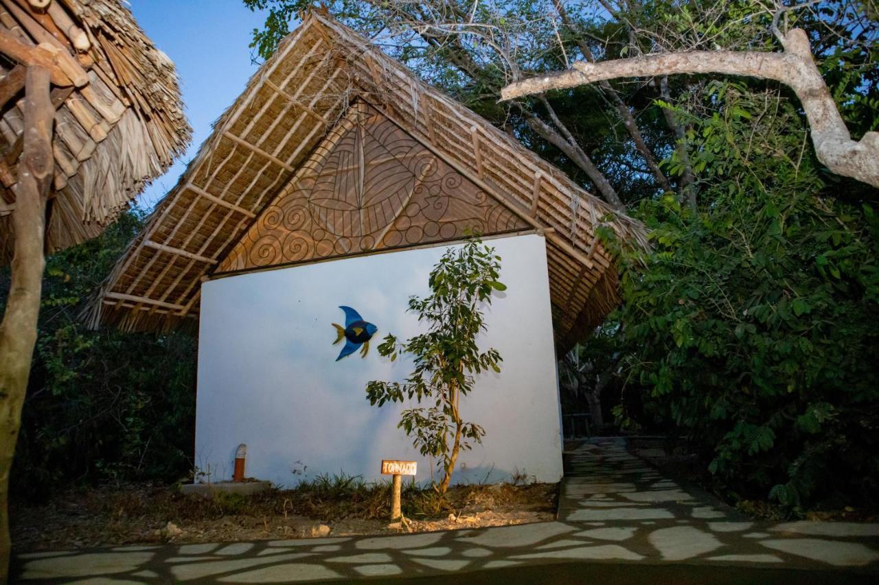 Watamu Beach Cottages B&B ภายนอก รูปภาพ