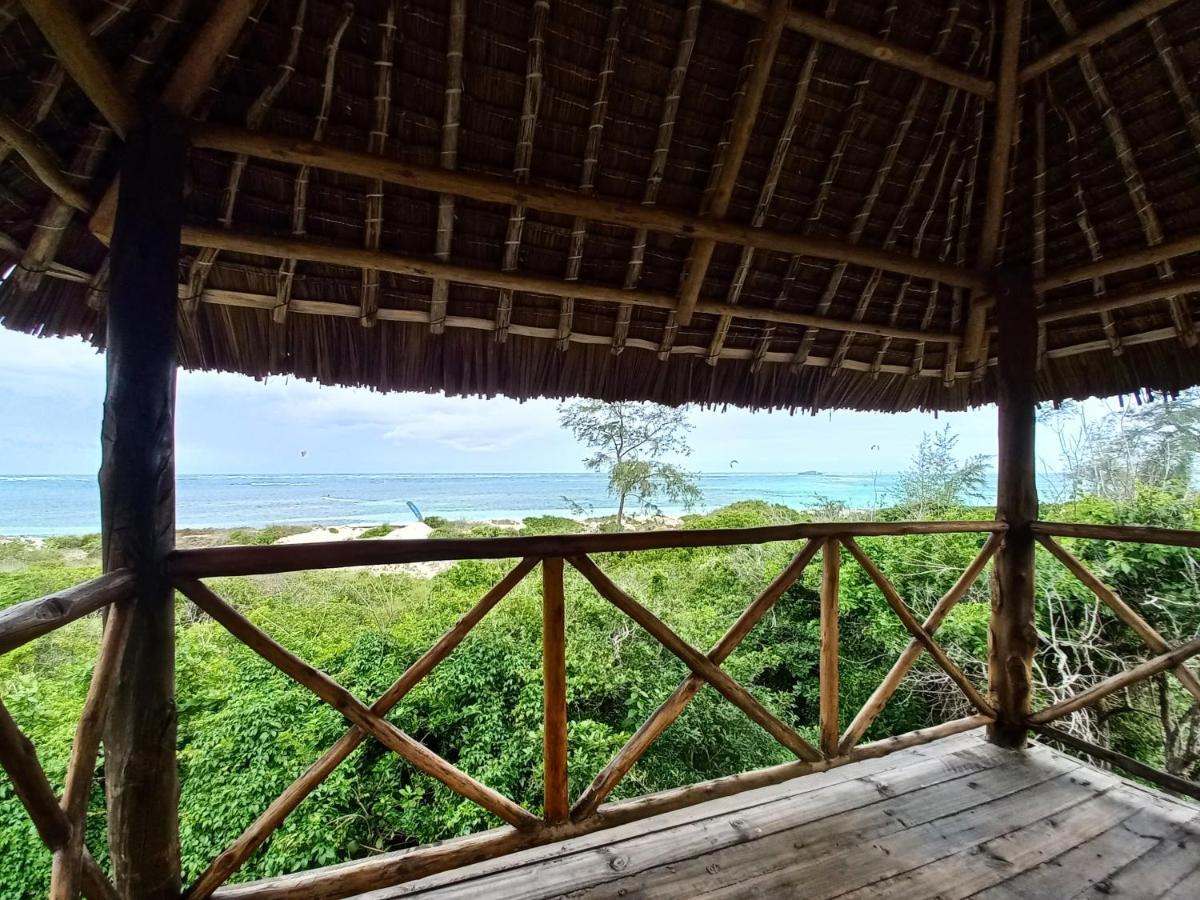 Watamu Beach Cottages B&B ภายนอก รูปภาพ