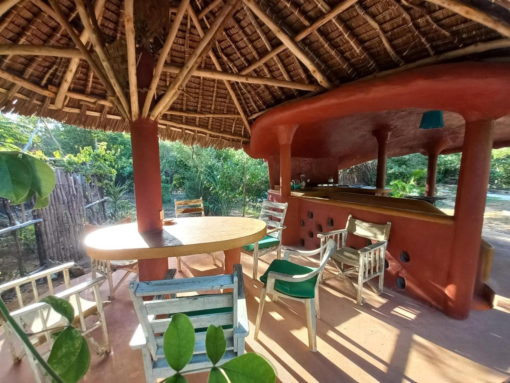 Watamu Beach Cottages B&B ภายนอก รูปภาพ