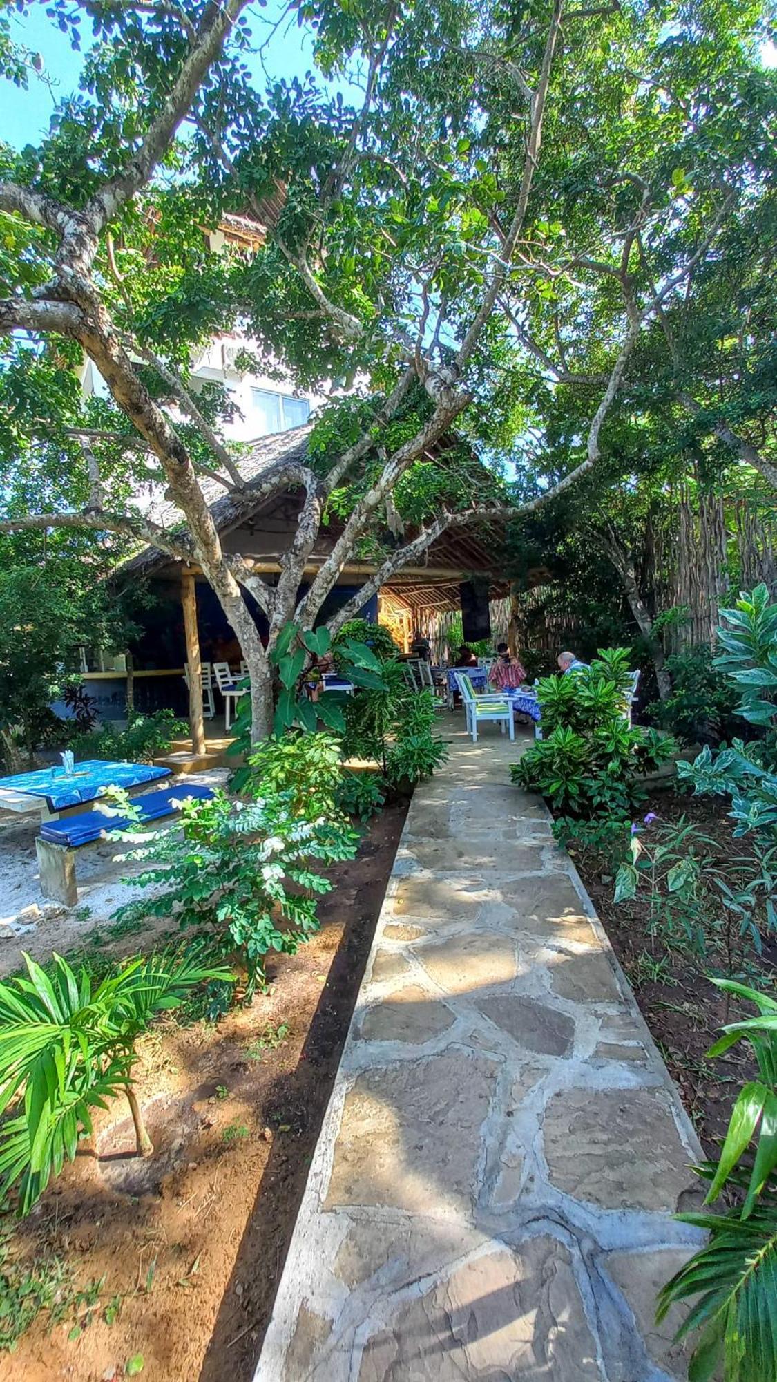 Watamu Beach Cottages B&B ภายนอก รูปภาพ