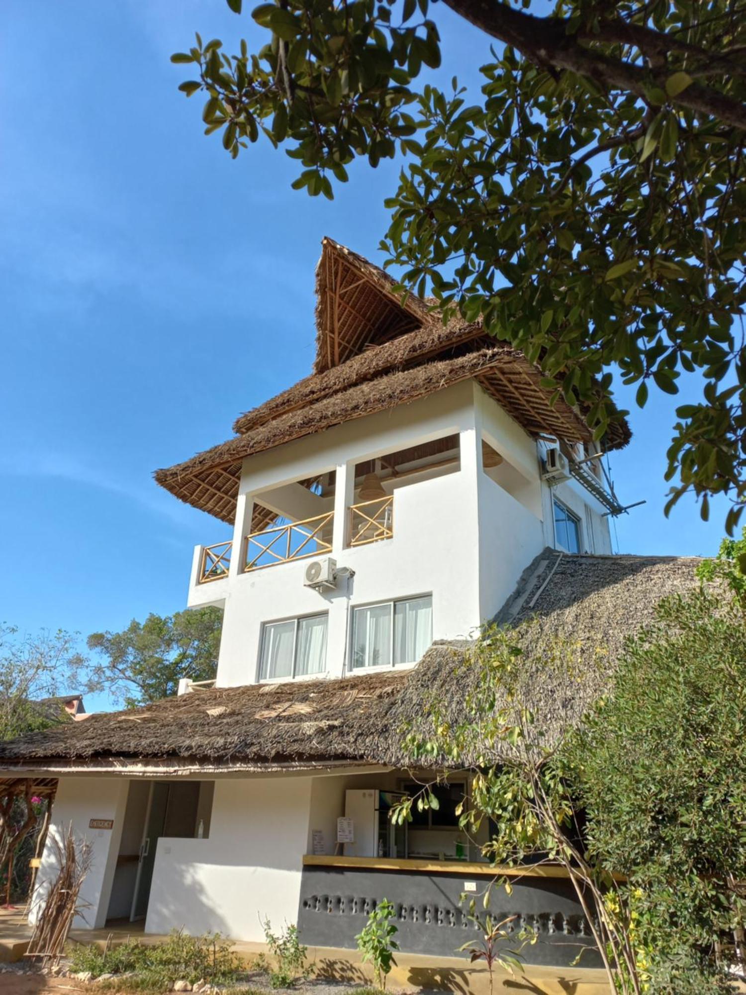 Watamu Beach Cottages B&B ภายนอก รูปภาพ