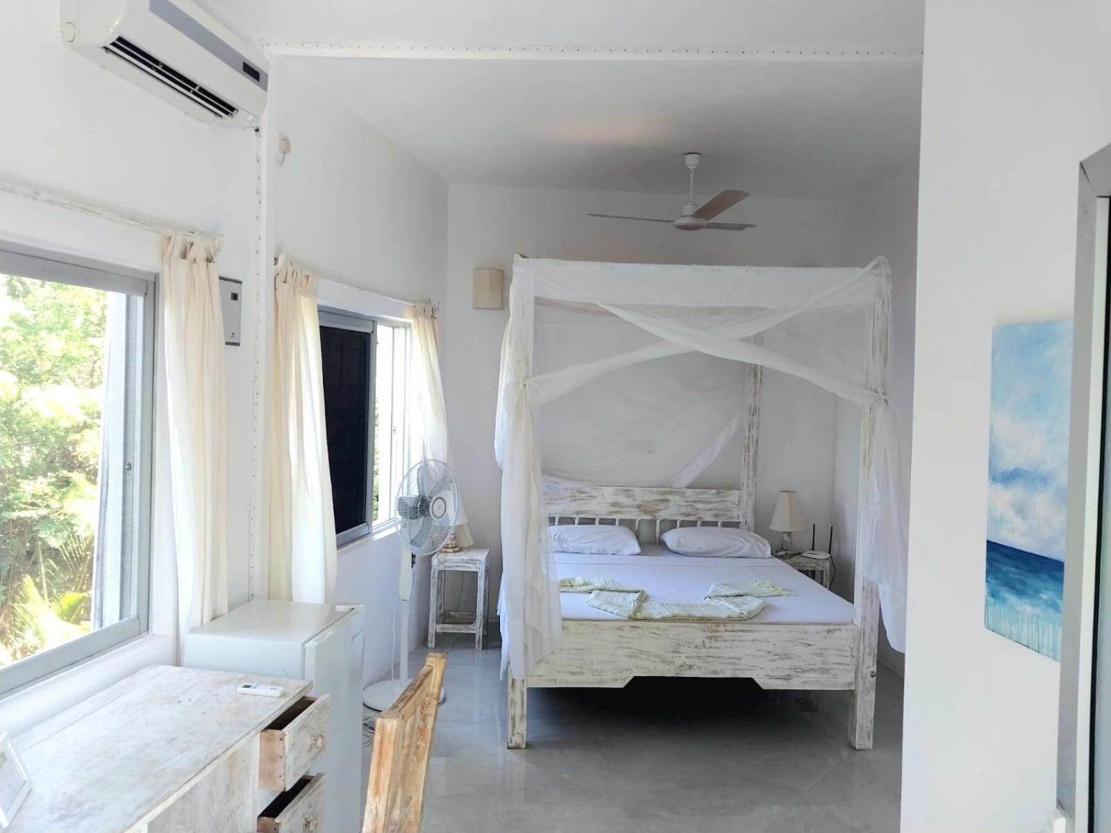 Watamu Beach Cottages B&B ภายนอก รูปภาพ